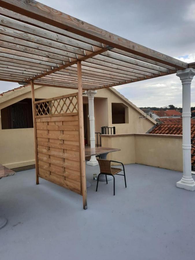 Anna Apartment *